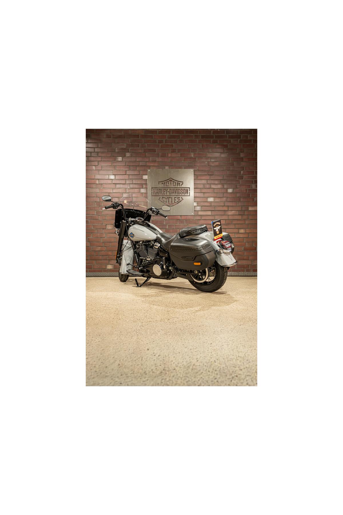 FLHC Softail Heritage Classic Original 2025