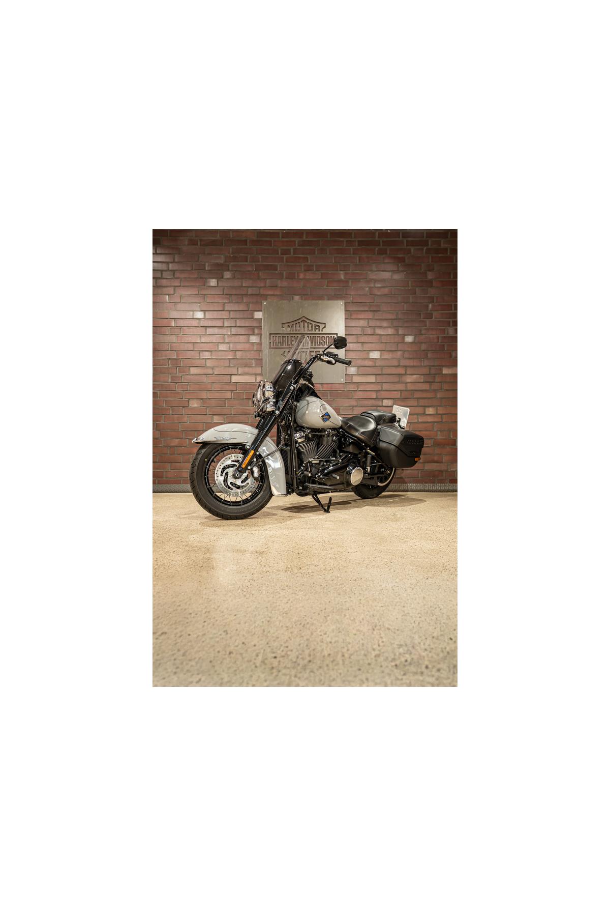 FLHC Softail Heritage Classic Original 2025