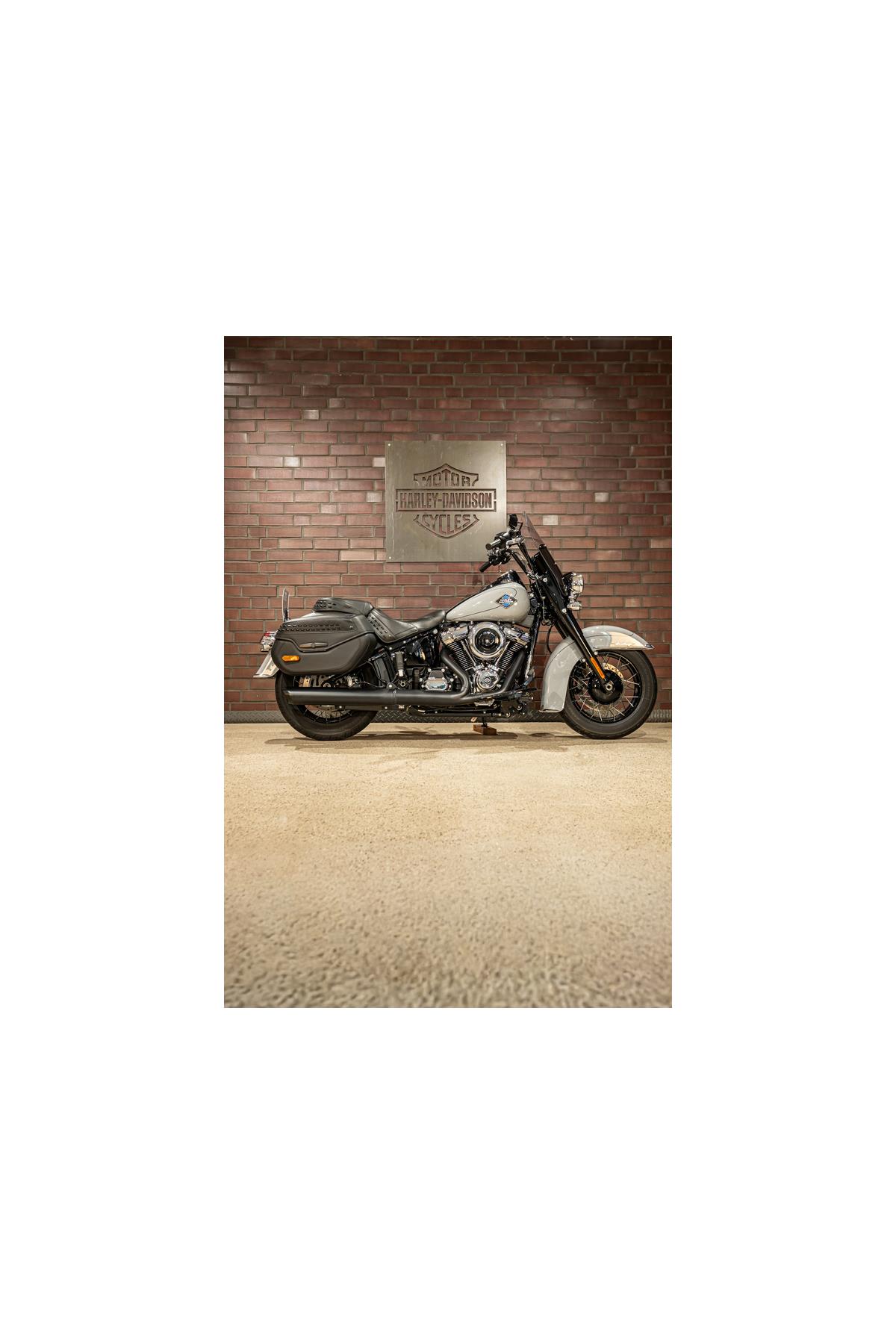 FLHC Softail Heritage Classic Original 2025