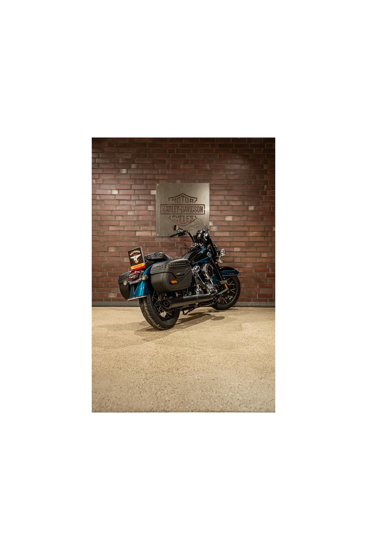 FLHC Softail Heritage Classic 