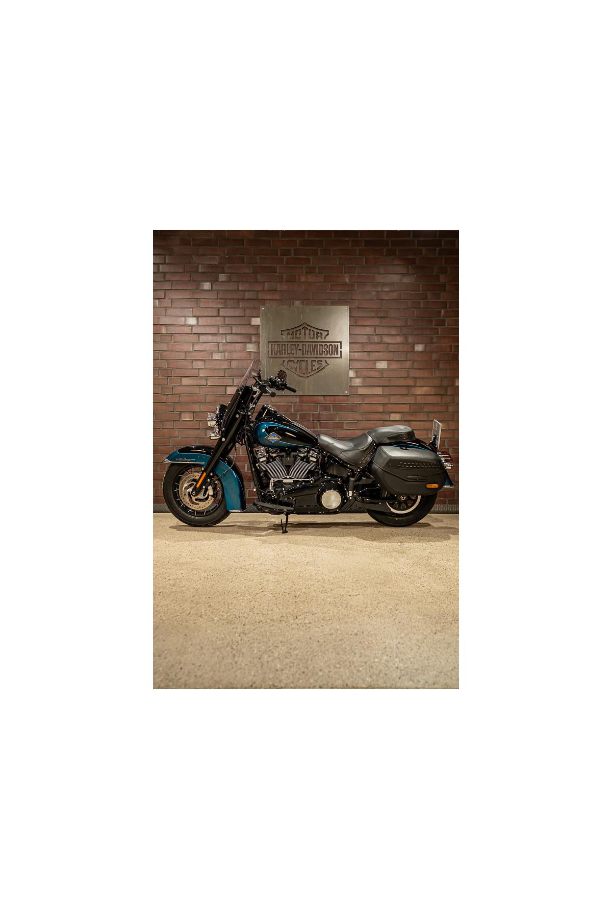 FLHC Softail Heritage Classic 