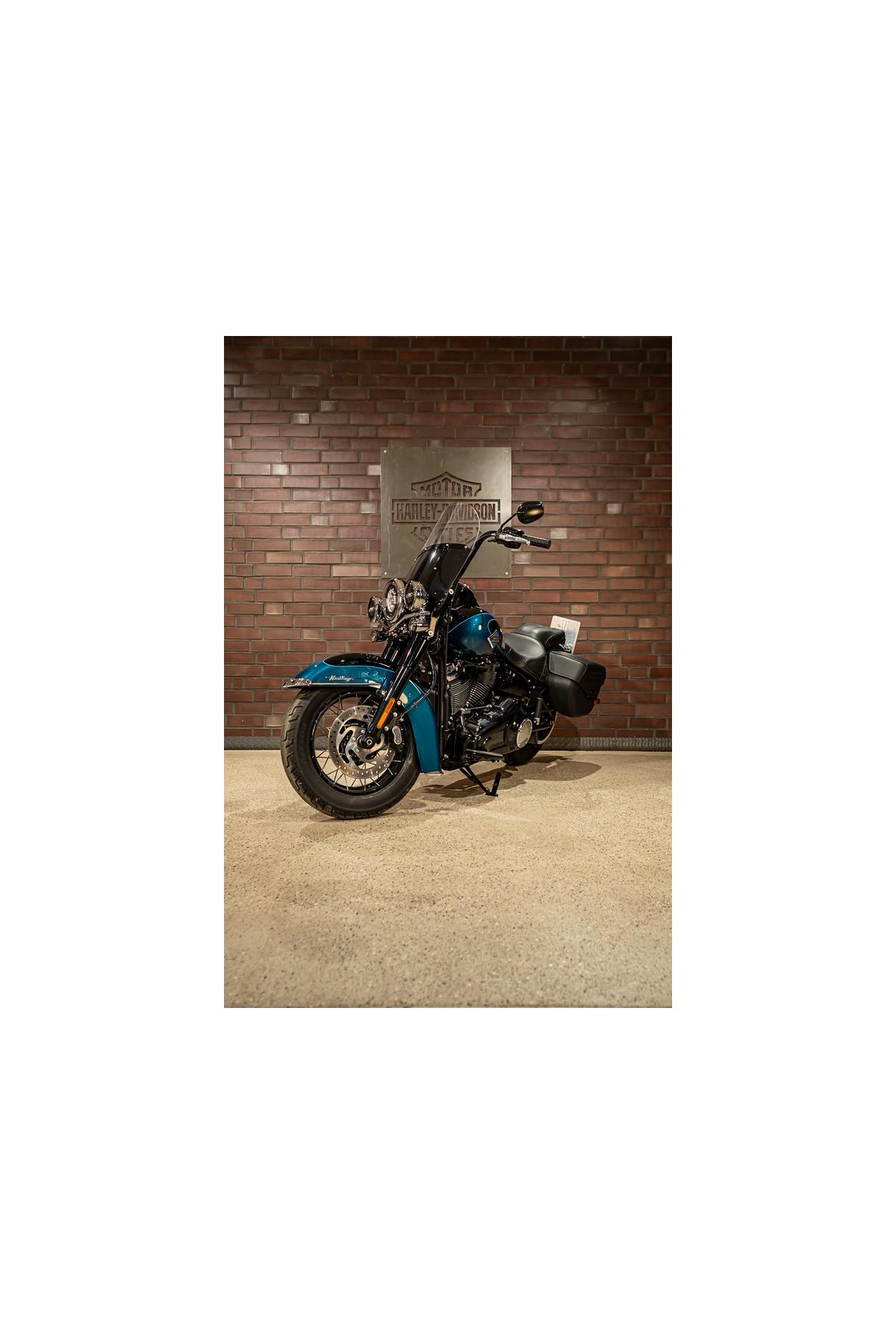 FLHC Softail Heritage Classic 
