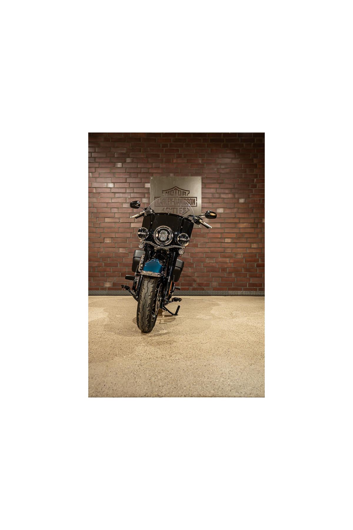 FLHC Softail Heritage Classic 