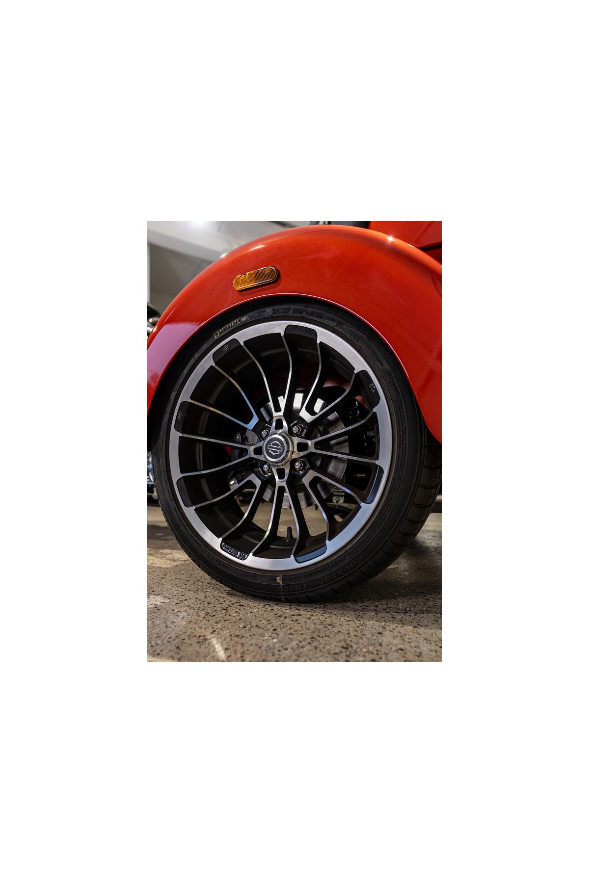 FLHTCUTG TRI GLIDE ULTRA 