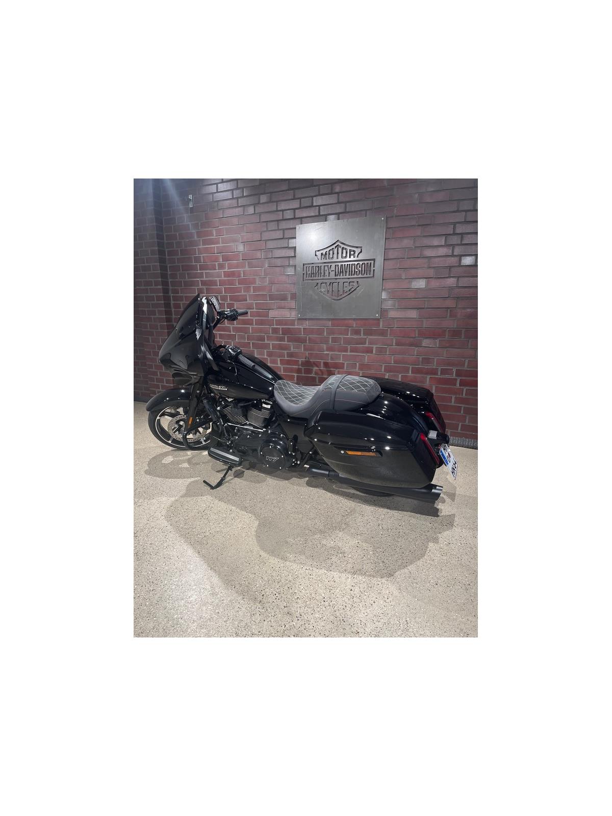 FLHX Street Glide 
