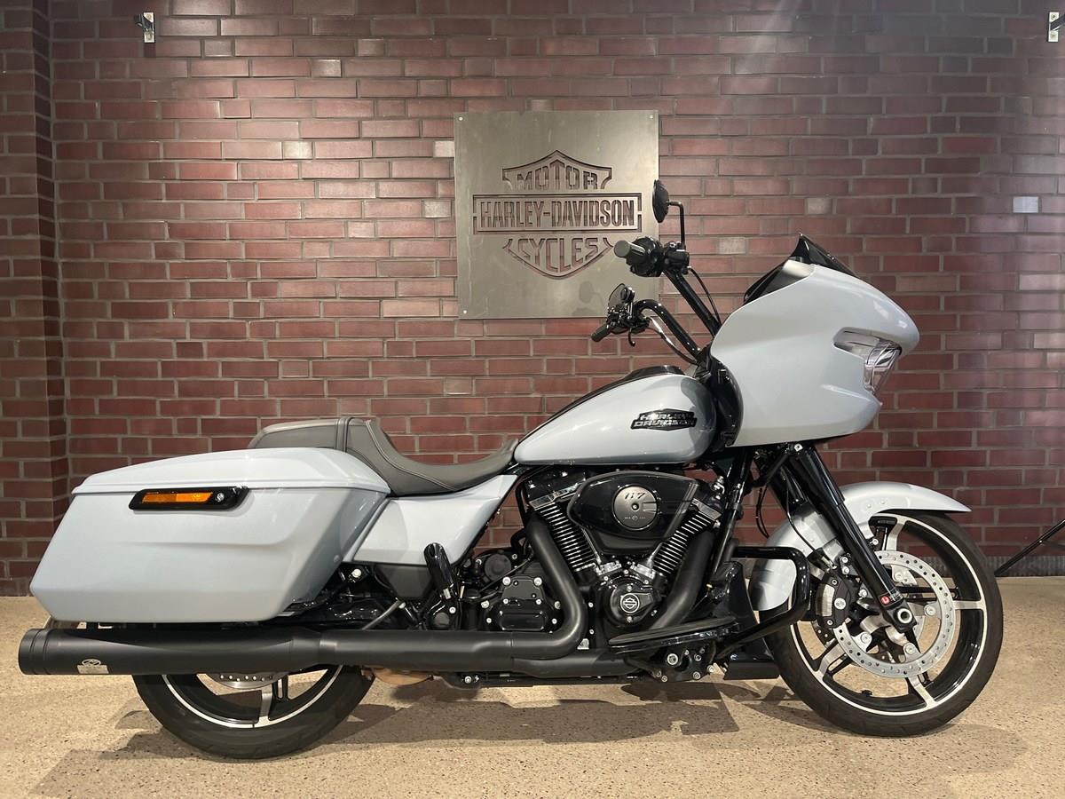 FLTRX Road Glide WILBER + J&H