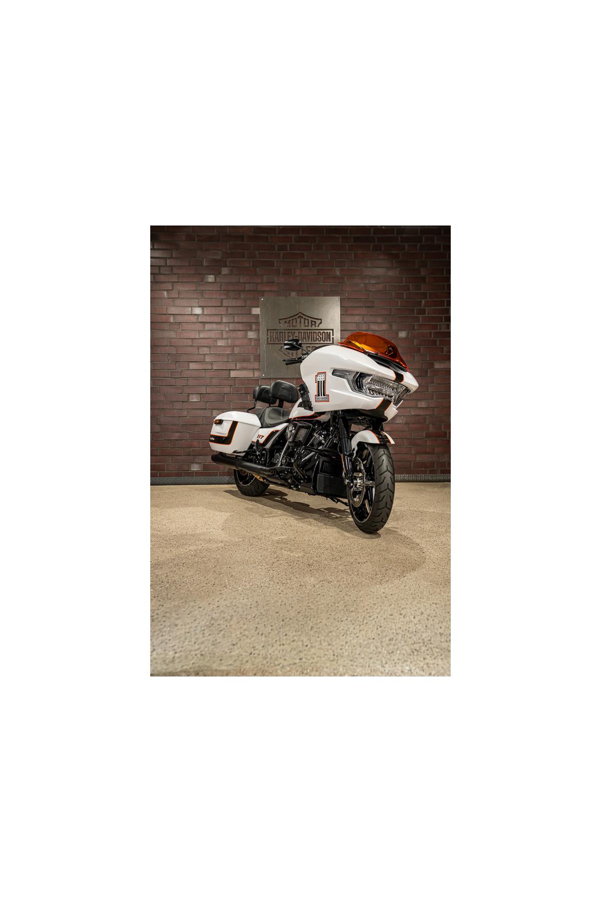 FLTRX Road Glide 