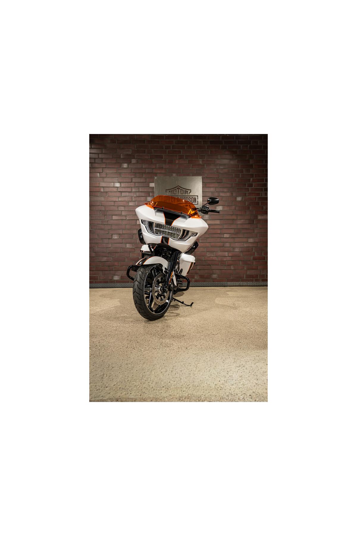 FLTRX Road Glide 