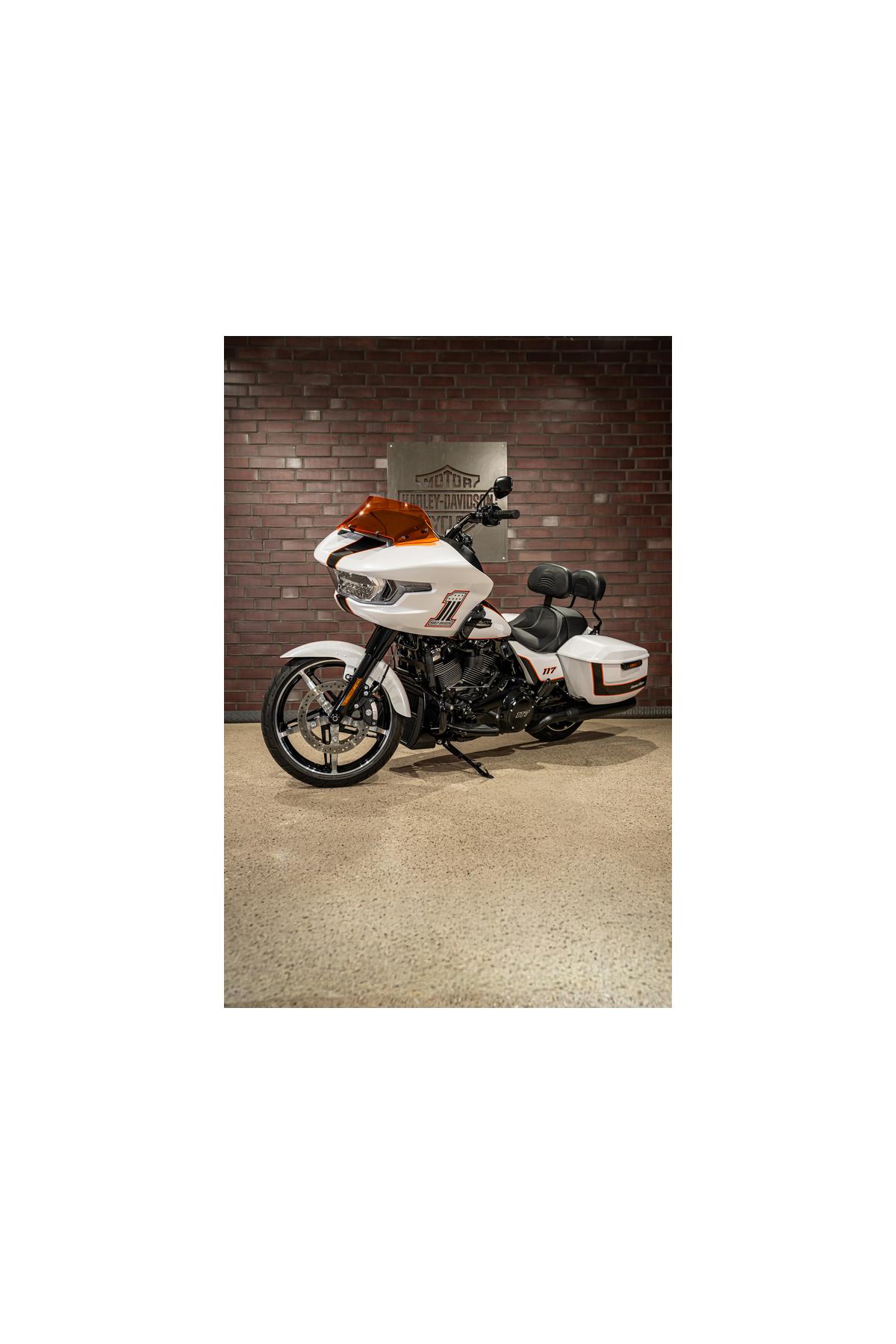 FLTRX Road Glide 