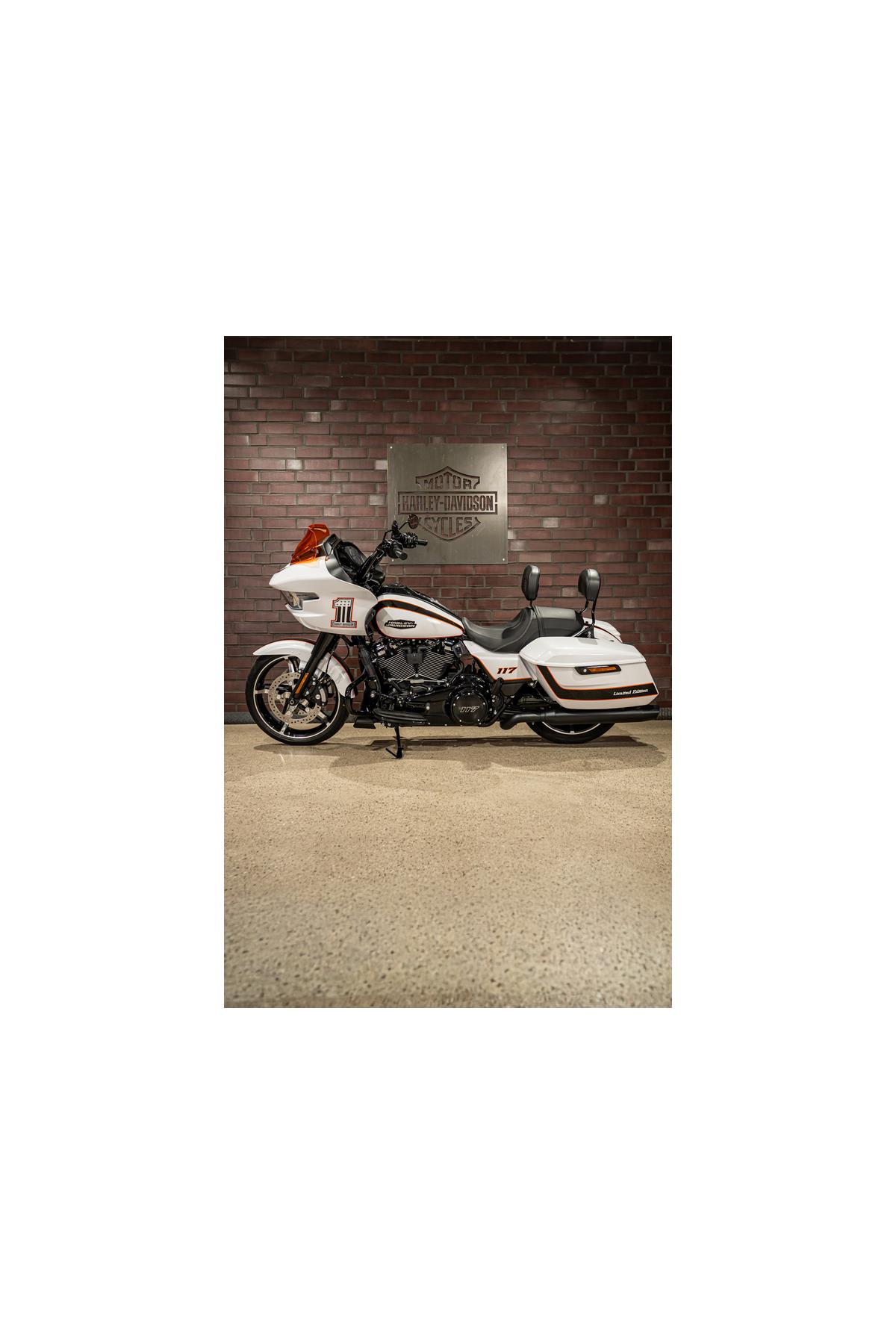 FLTRX Road Glide 