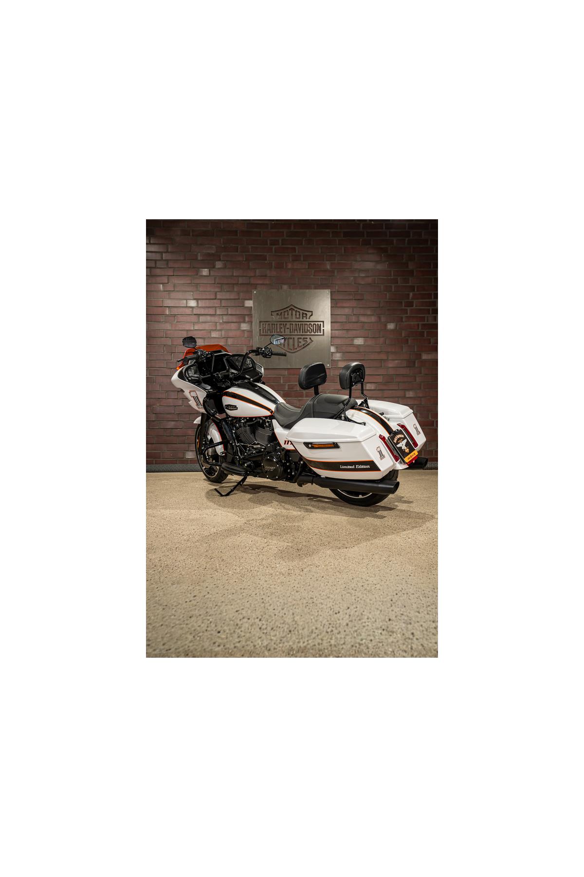 FLTRX Road Glide 
