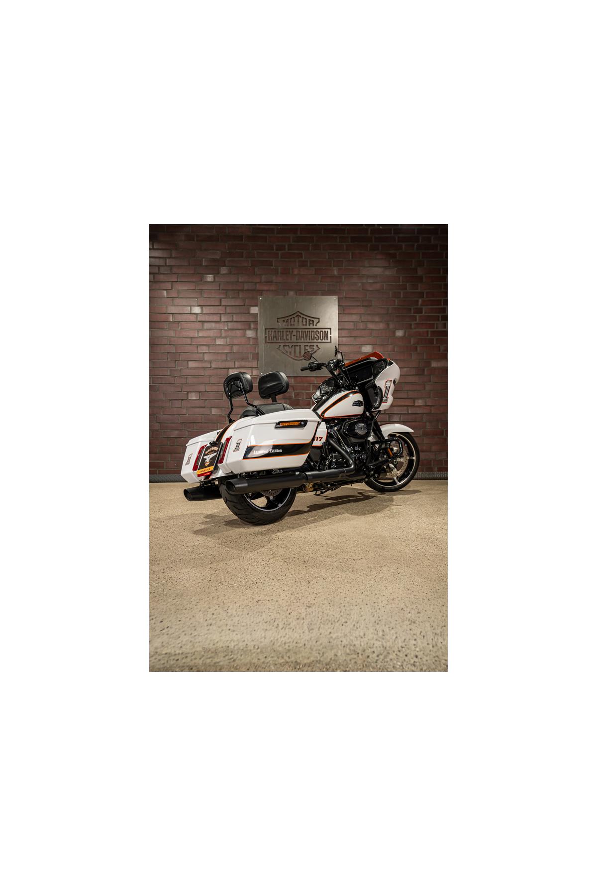FLTRX Road Glide 