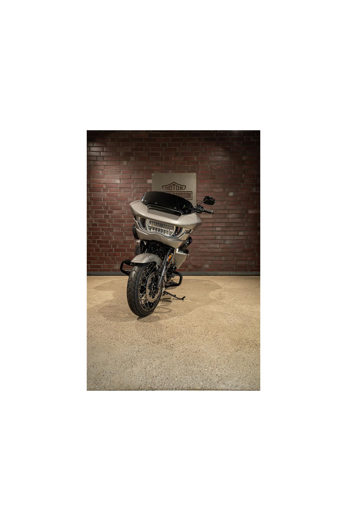 FLTRXSE Road Glide CVO CVO J&H