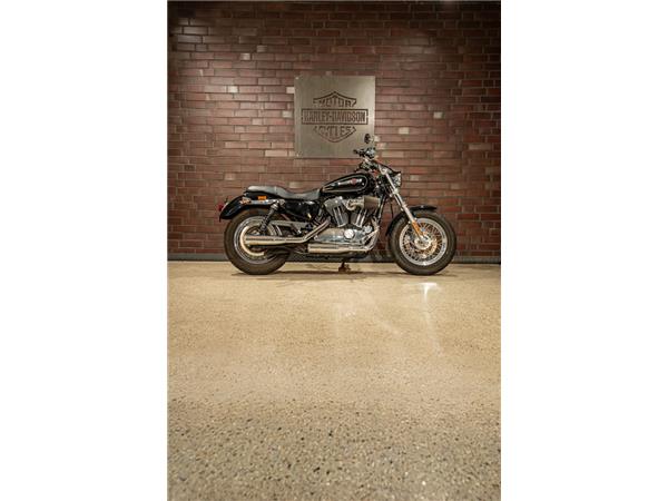 XL1200C Sportster Custom Jekill & Hyde