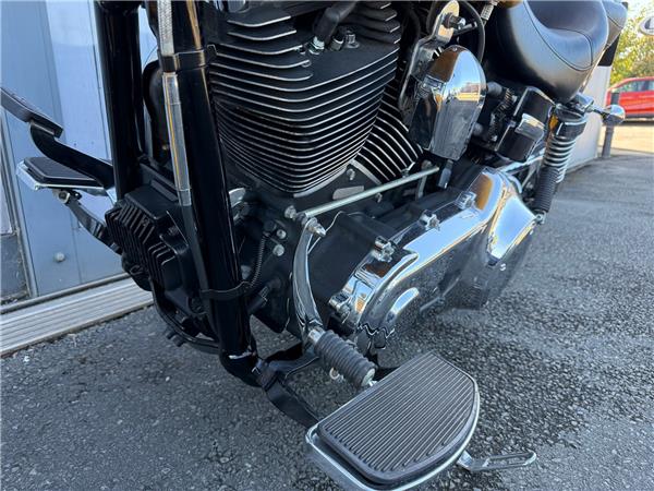 2014 HARLEY-DAVIDSON SUPER GLIDE