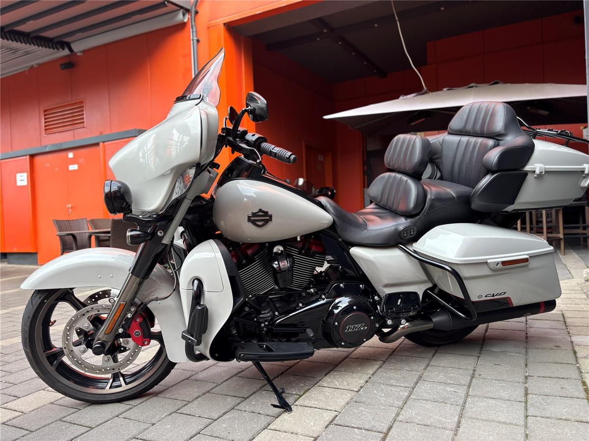 2020 Harley-Davidson CVO Limited FLHTKSE