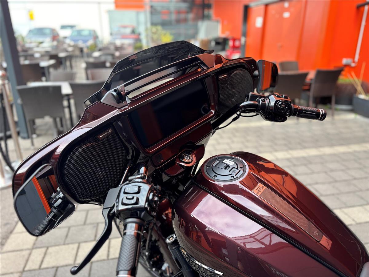 2024 Harley-Davidson CVO Street Glide FLHXSE