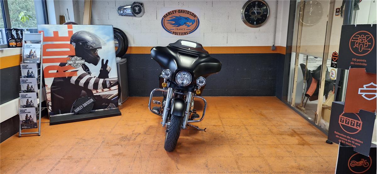 2016 HARLEY-DAVIDSON STREET GLIDE
