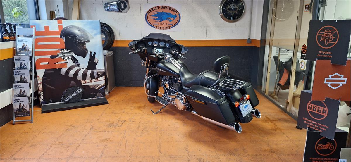 2016 HARLEY-DAVIDSON STREET GLIDE