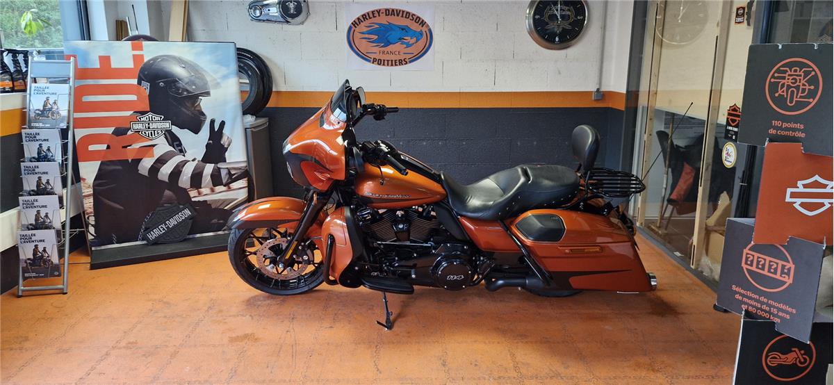 2020 HARLEY-DAVIDSON STREET GLIDE