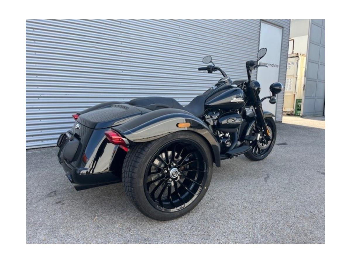 2024 Harley-Davidson Freewheeler