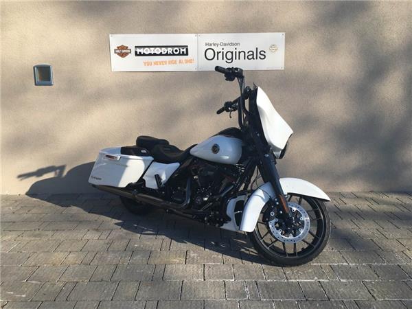 2022 Harley-Davidson CVO Street Glide FLHXSE