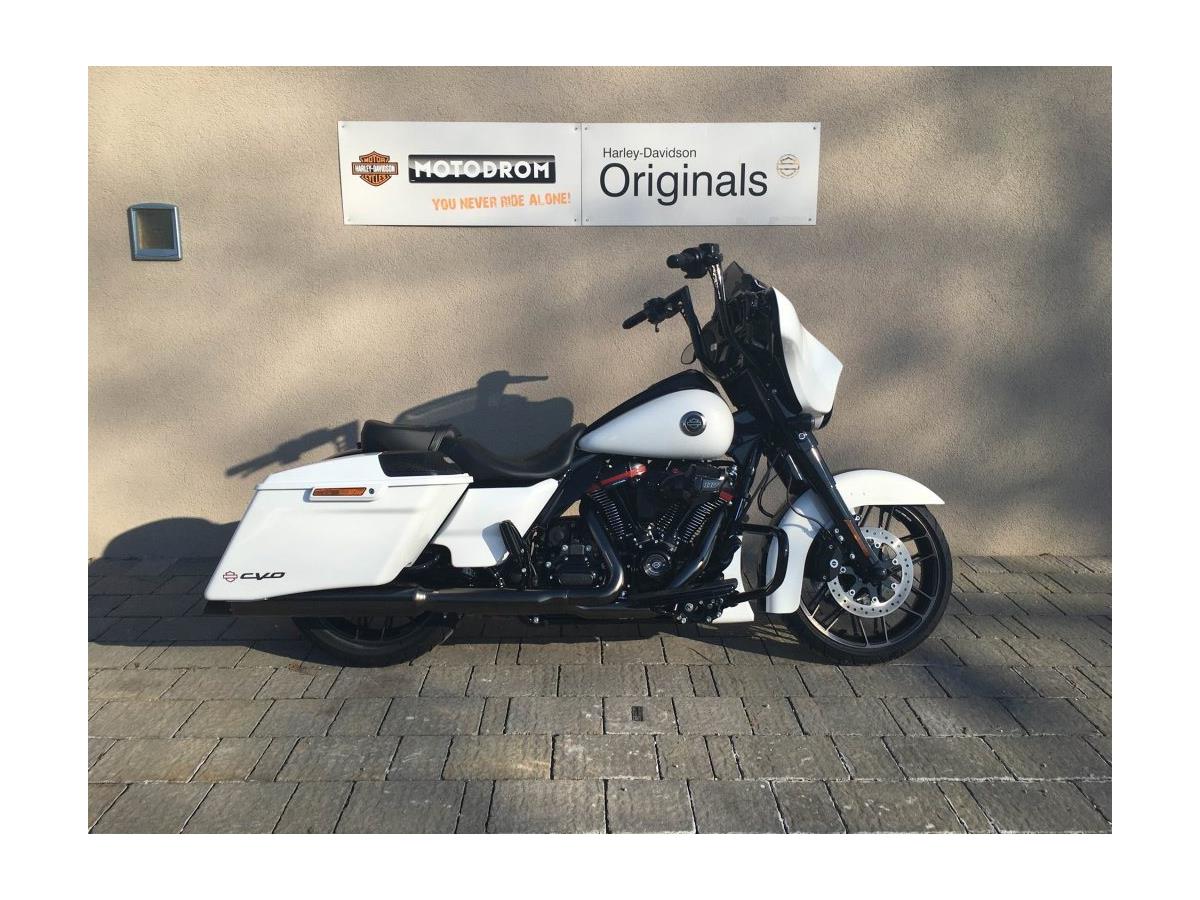2022 Harley-Davidson CVO Street Glide FLHXSE