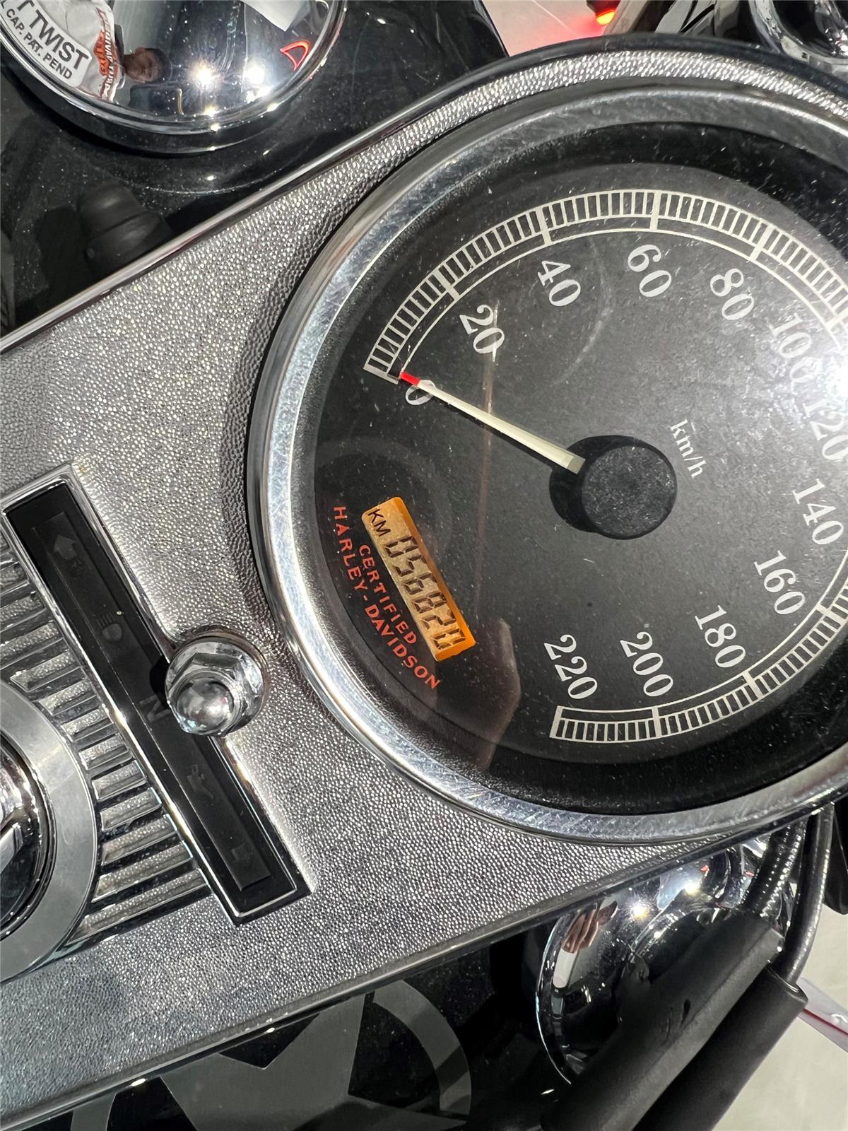 2013 HARLEY-DAVIDSON ROAD KING