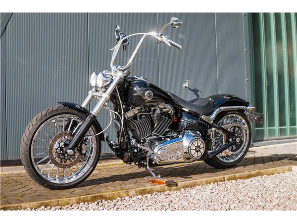 2016 Harley-Davidson Breakout