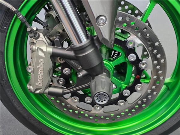 2025 KAWASAKI Z900 SE PERFORMANCE