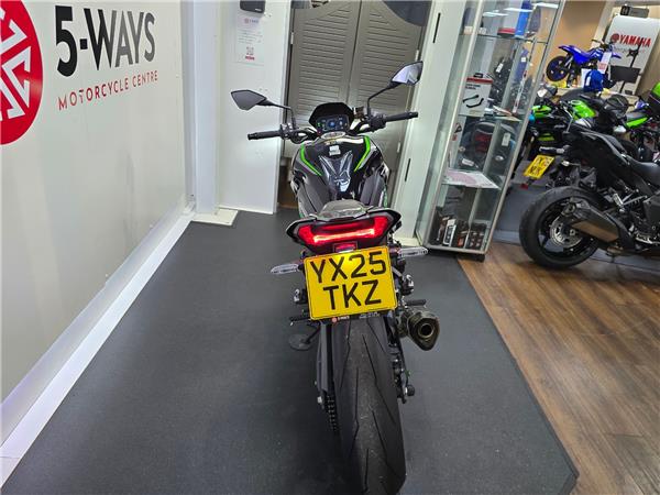 2025 KAWASAKI Z900 SE PERFORMANCE