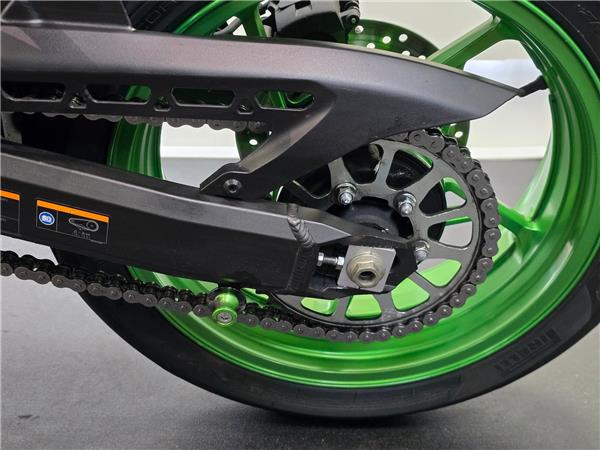 2025 KAWASAKI Z900 SE PERFORMANCE