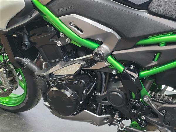 2025 KAWASAKI Z900 SE PERFORMANCE