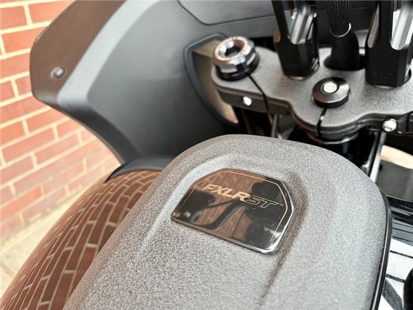 2023 HARLEY-DAVIDSON LOW RIDER ST