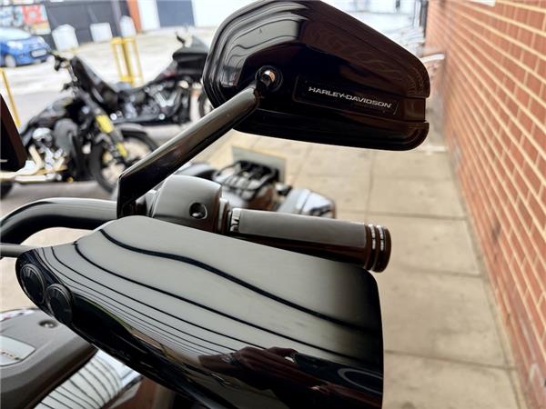 2023 HARLEY-DAVIDSON LOW RIDER ST