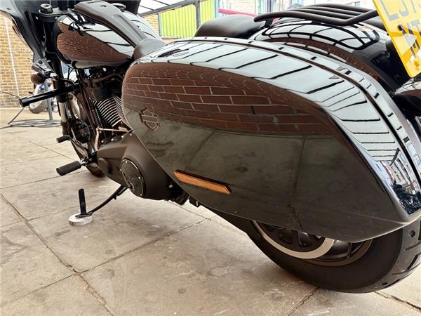 2023 HARLEY-DAVIDSON LOW RIDER ST