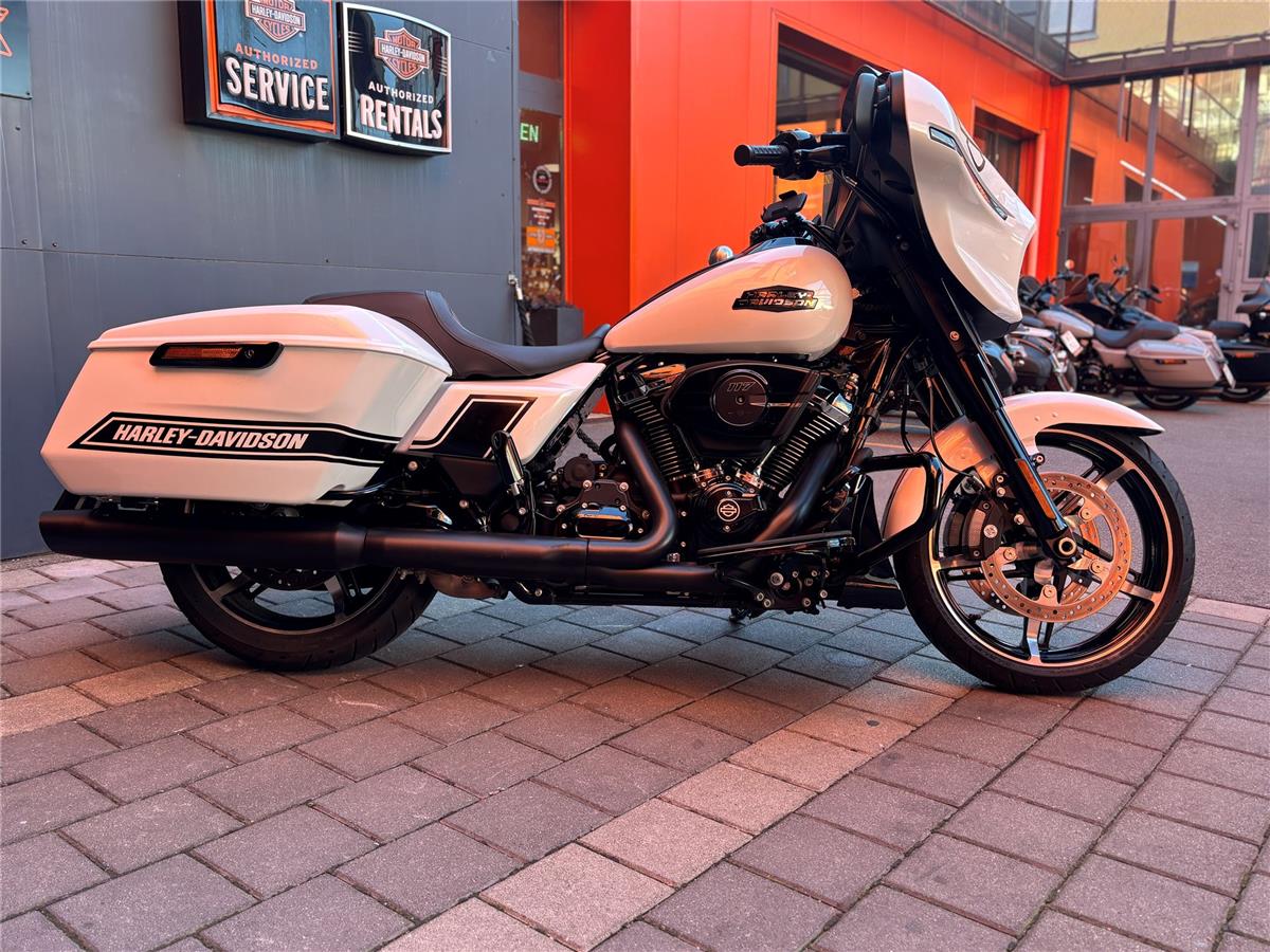 2024 Harley-Davidson Street Glide FLHX