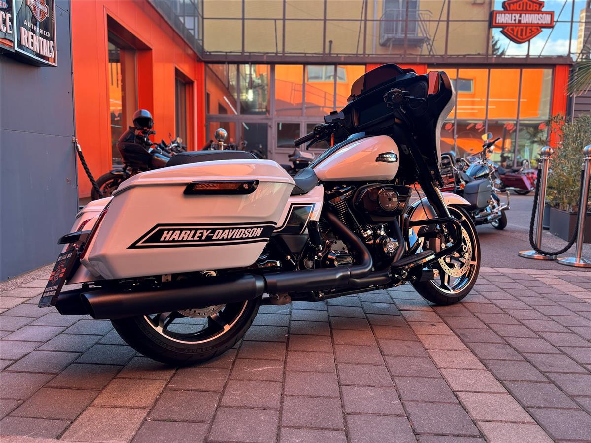 2024 Harley-Davidson Street Glide FLHX
