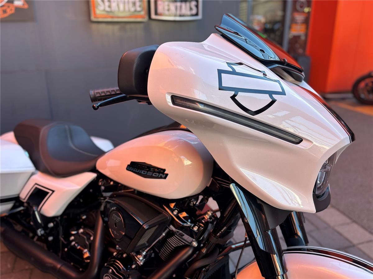 2024 Harley-Davidson Street Glide FLHX