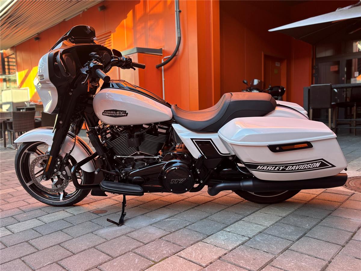 2024 Harley-Davidson Street Glide FLHX