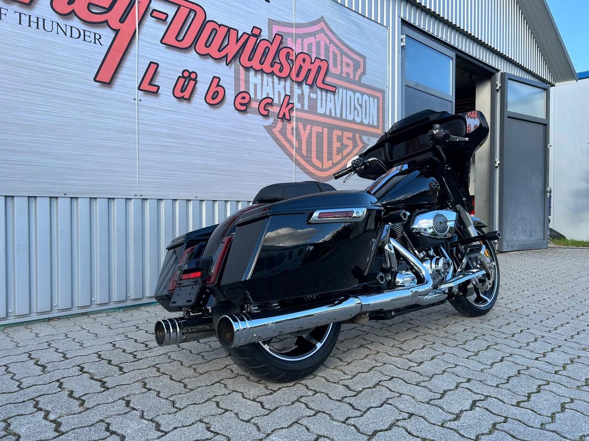Street Glide FLHX 