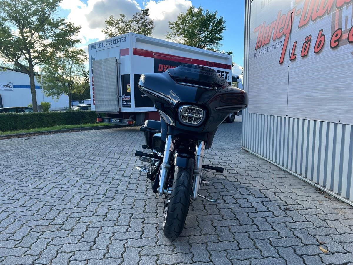 Street Glide FLHX 