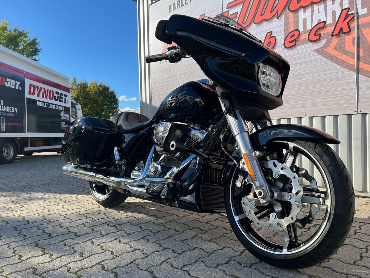 Street Glide FLHX 