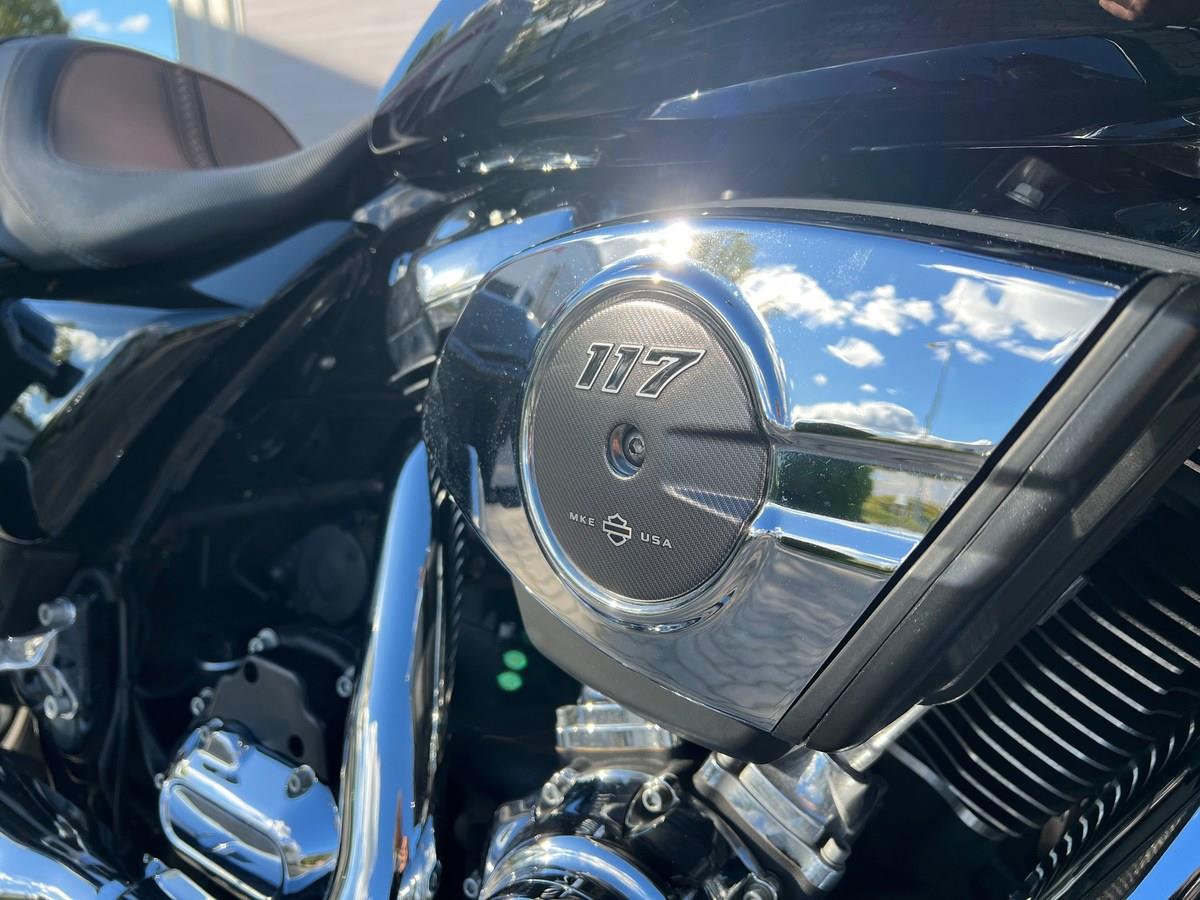 Street Glide FLHX 