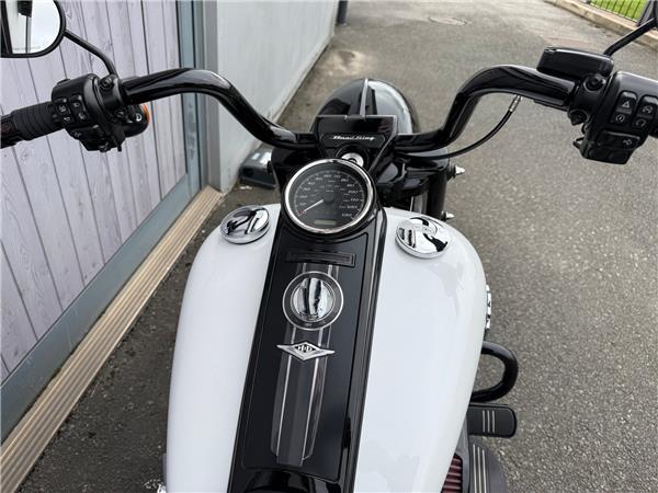 2024 HARLEY-DAVIDSON ROAD KING SPECIAL
