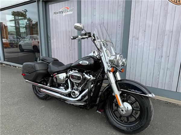 2022 HARLEY-DAVIDSON SOFTAIL FLHCS HERITAGE CLASSIC 114