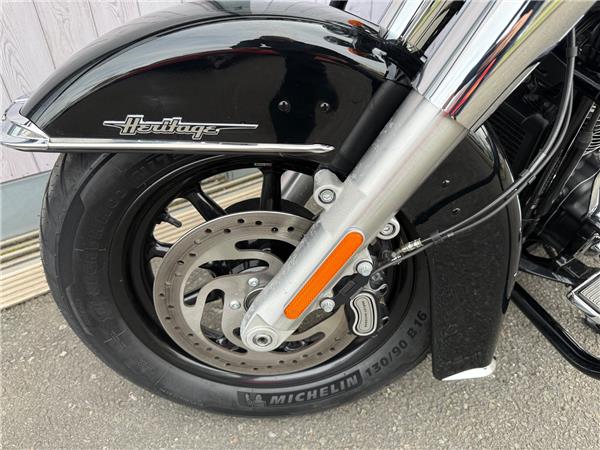 2022 HARLEY-DAVIDSON SOFTAIL FLHCS HERITAGE CLASSIC 114