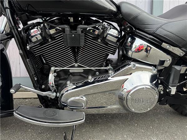 2022 HARLEY-DAVIDSON SOFTAIL FLHCS HERITAGE CLASSIC 114