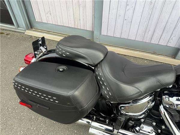 2022 HARLEY-DAVIDSON SOFTAIL FLHCS HERITAGE CLASSIC 114