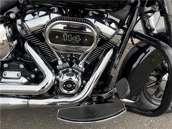 2022 HARLEY-DAVIDSON SOFTAIL FLHCS HERITAGE CLASSIC 114